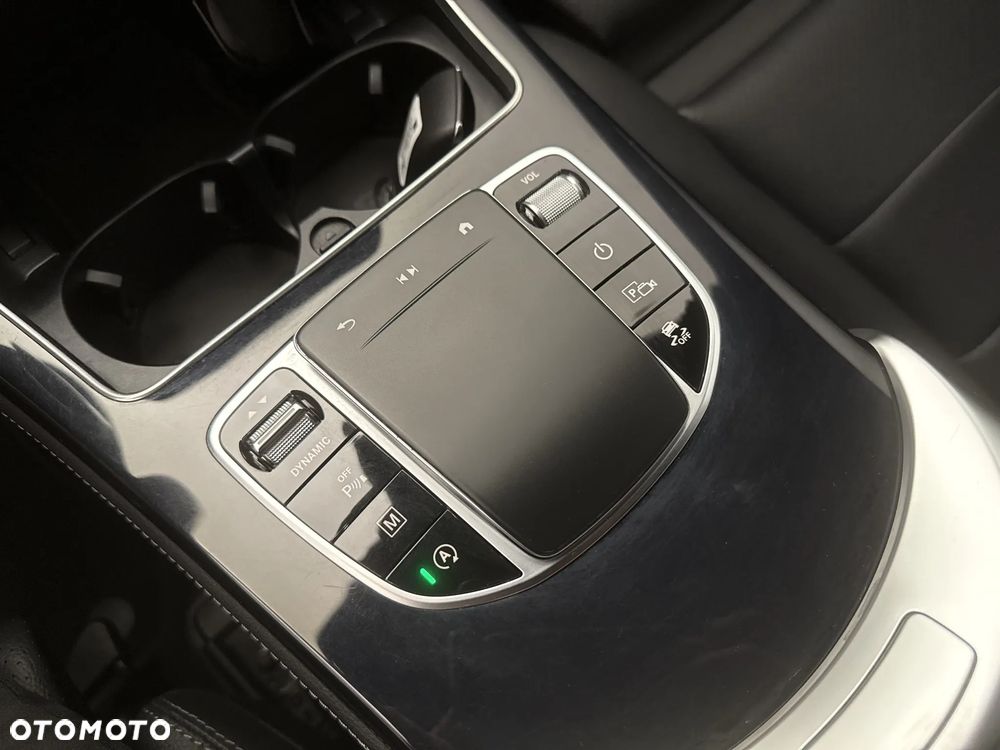 Mercedes-Benz GLC 350 e 4-Matic - 22
