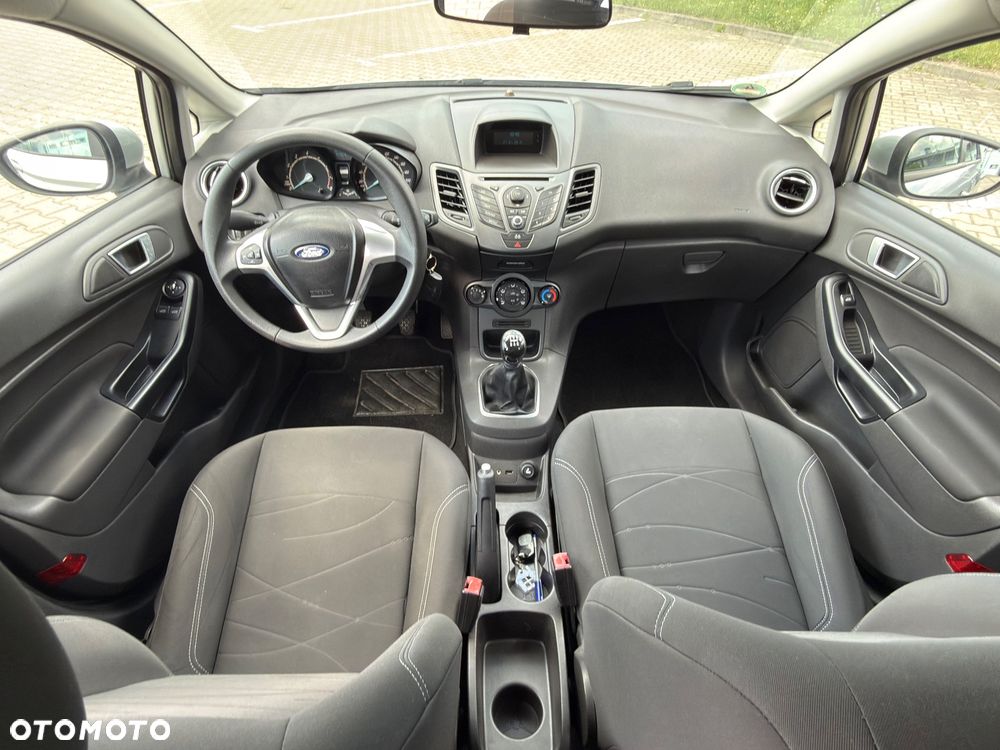 Ford Fiesta 1.25 Champions Edition - 23