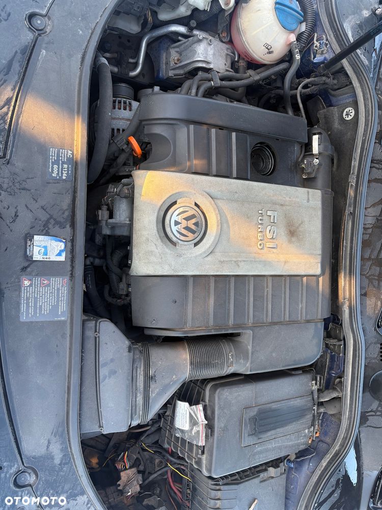 Volkswagen Passat - 12