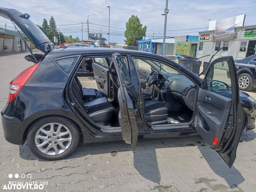 Hyundai i30 1.4 DOHC GL CLASSIC - 4