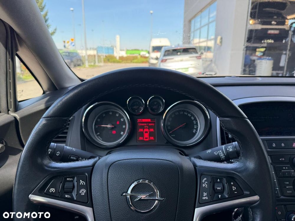 Opel Astra 1.4 T Business - 7