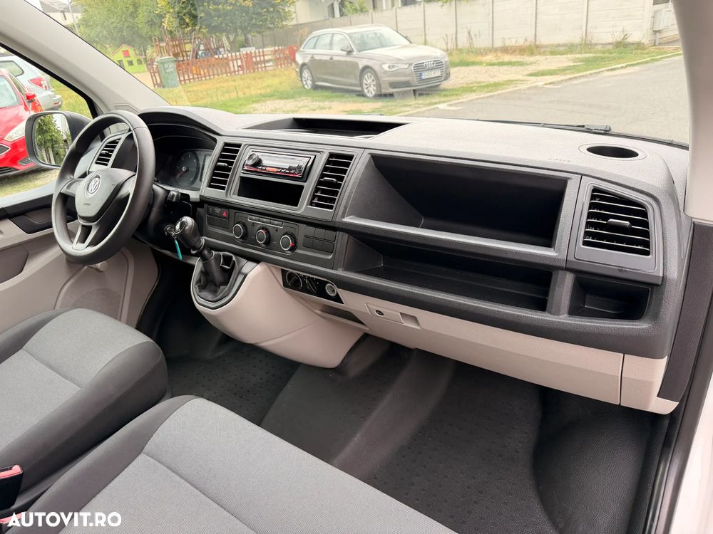 Volkswagen Transporter - 22