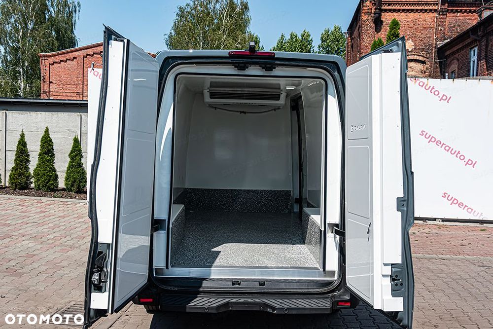 Renault Master L3H2 Izoterma 2.0 170KM - 8