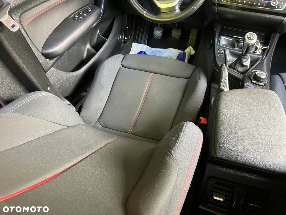 BMW Seria 1 120i Edition Lifestyle - 34