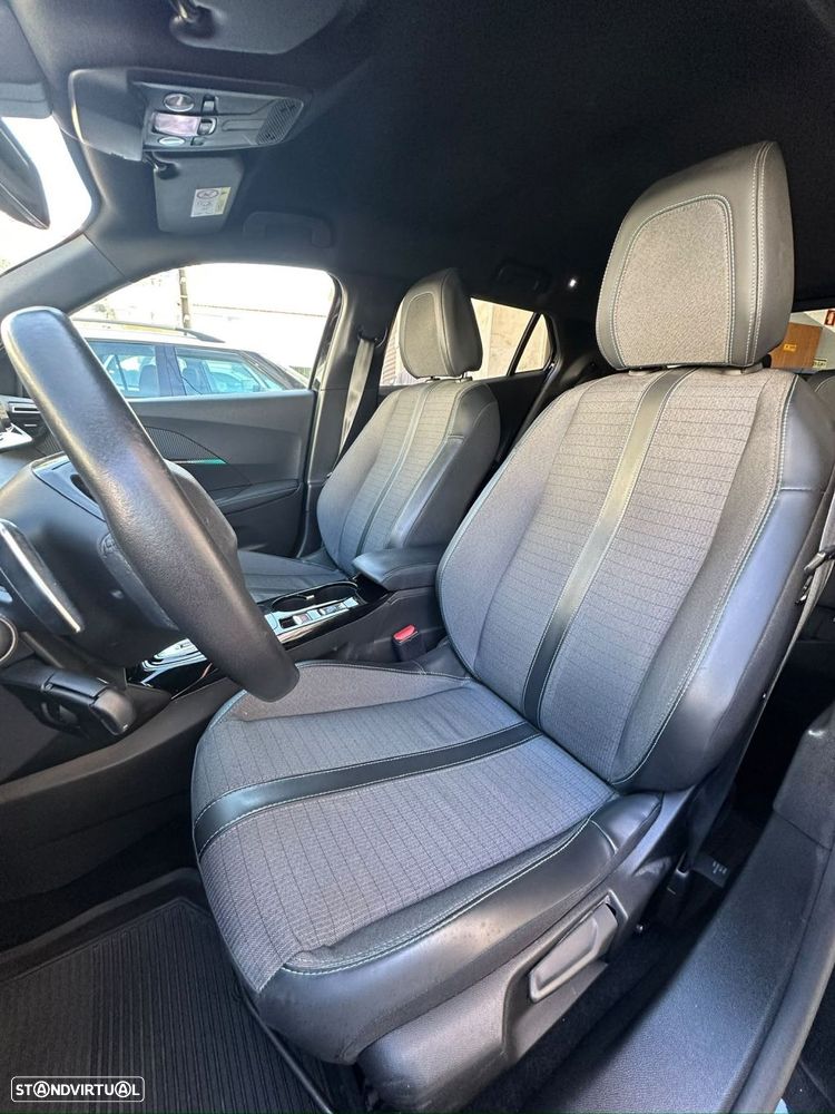 Peugeot 2008 1.2 PureTech Allure EAT8 - 9