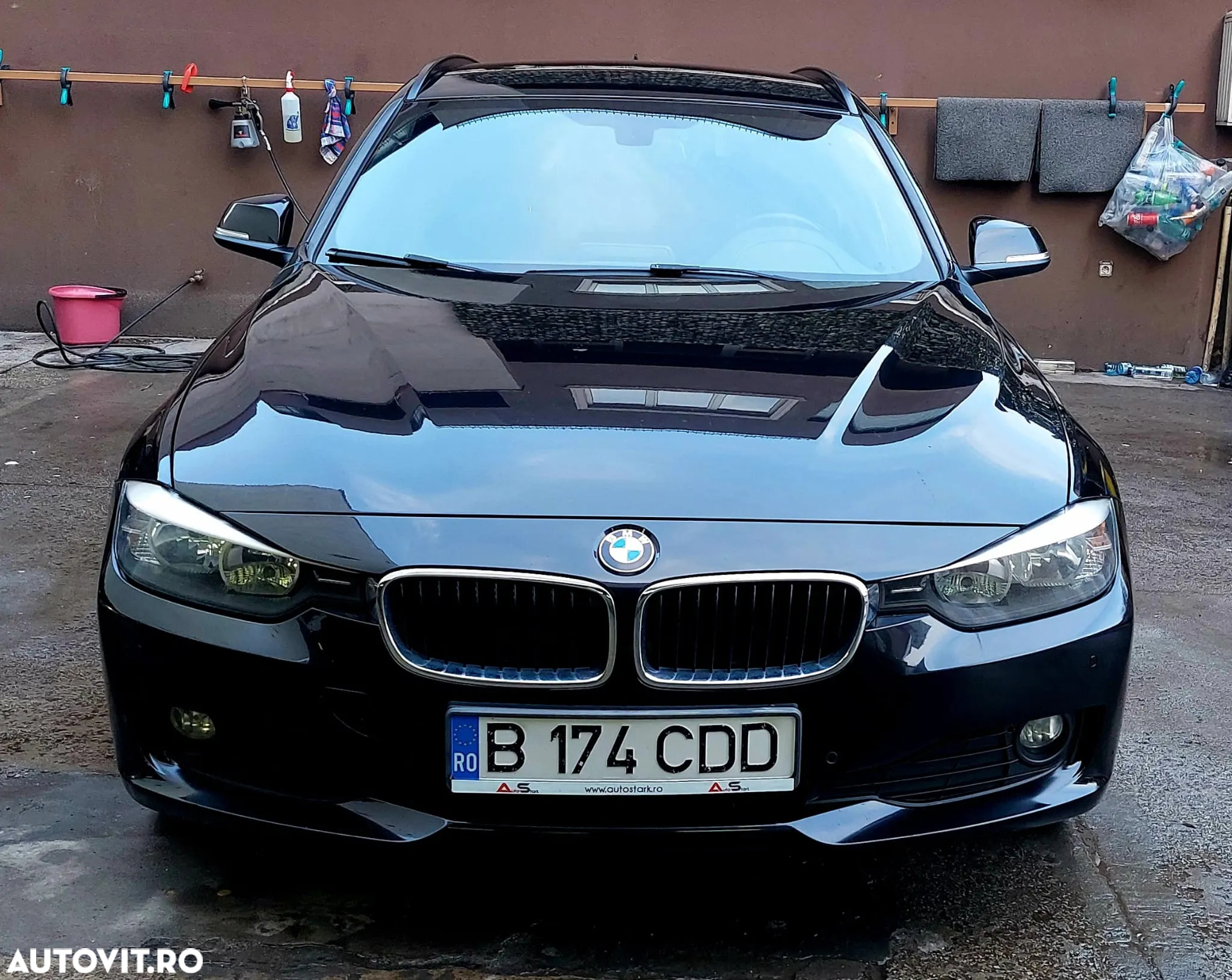 BMW Seria 3 318d xDrive Advantage - 11