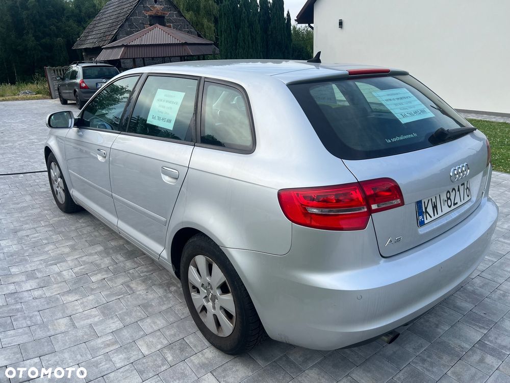 Audi A3 Sportback 1.6 TDI DPF Ambition - 5