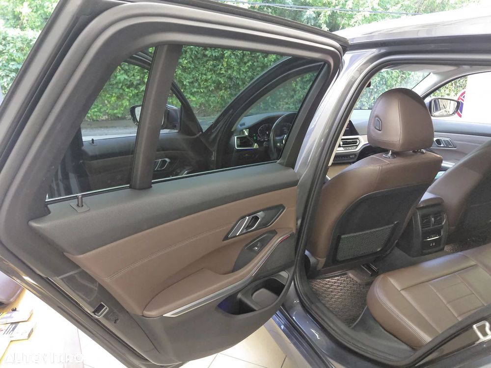 BMW Seria 3 320d xDrive AT MHEV - 18
