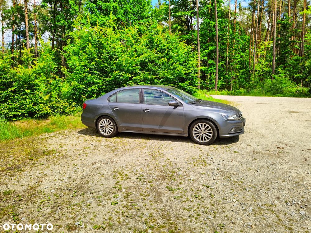 Volkswagen Jetta 2.0 TDI DPF BMT Trendline - 2