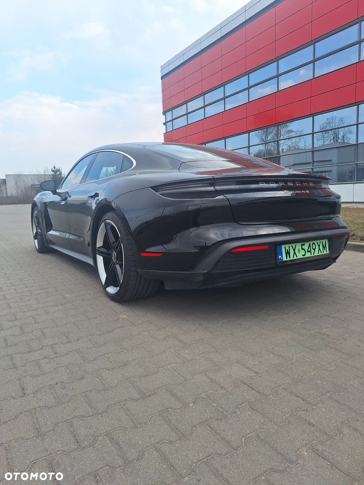 Porsche Taycan - 6