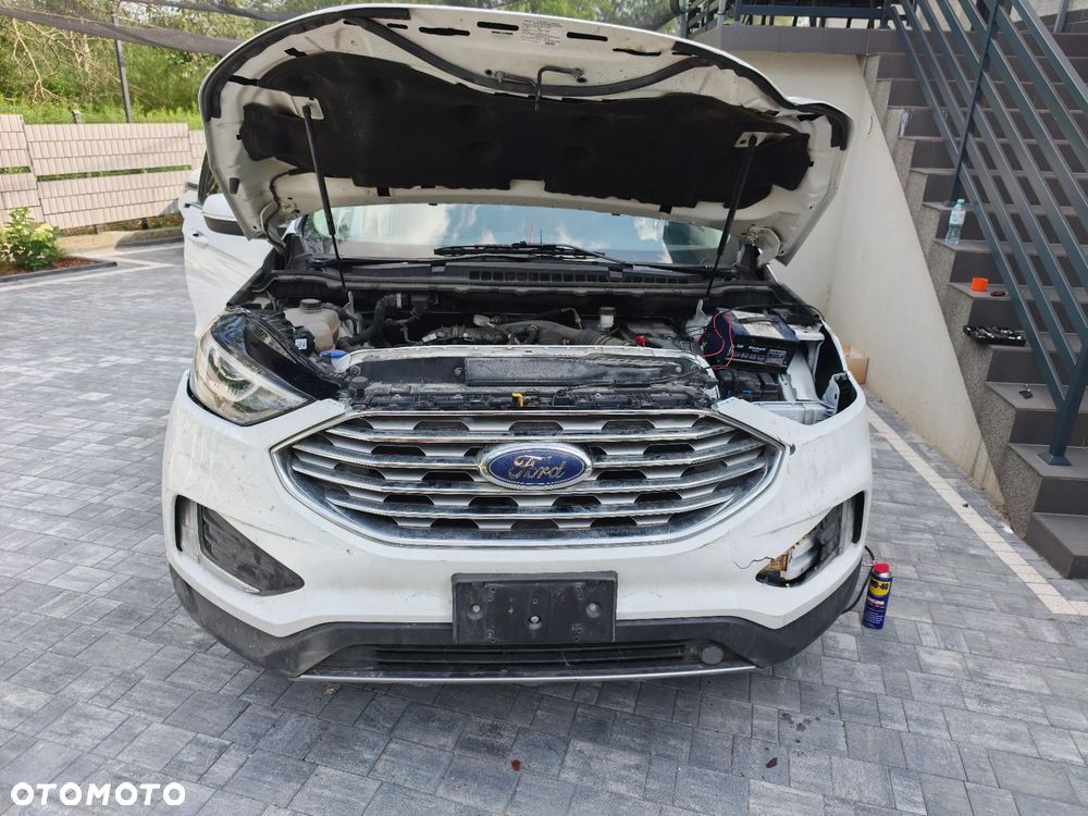 Ford Edge - 4