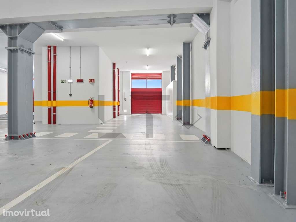 Apartamento T2 de Luxo com Elevador e Garagem para Venda na Rua de ... - Grande imagem: 4/40