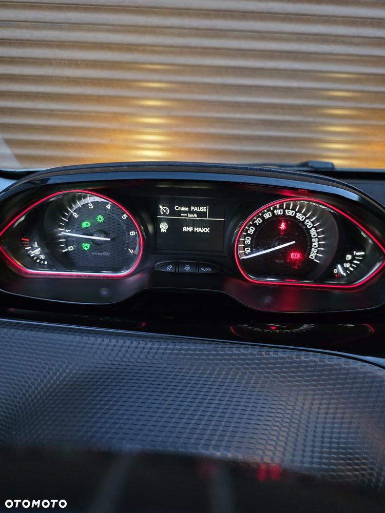 Peugeot 2008 PureTech 110 Stop&Start GT-Line Edition - 20