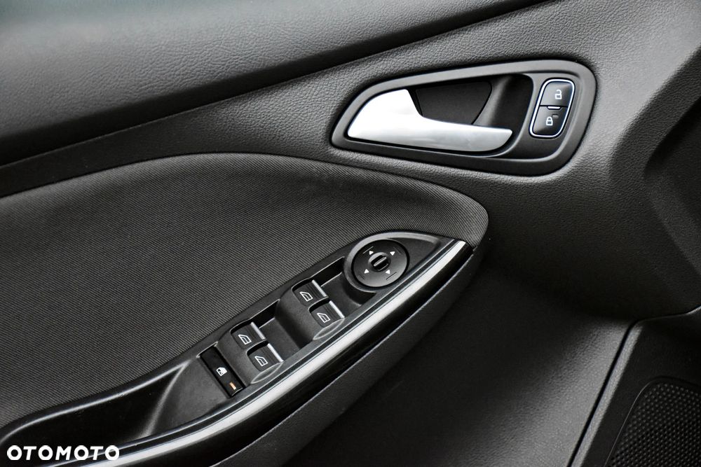 Ford Focus 1.5 TDCi Black Edition - 27