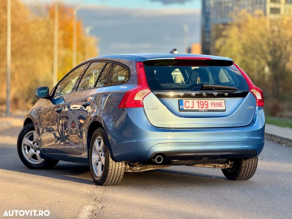 Volvo V60 D2 Geartronic Powershift Momentum - 3