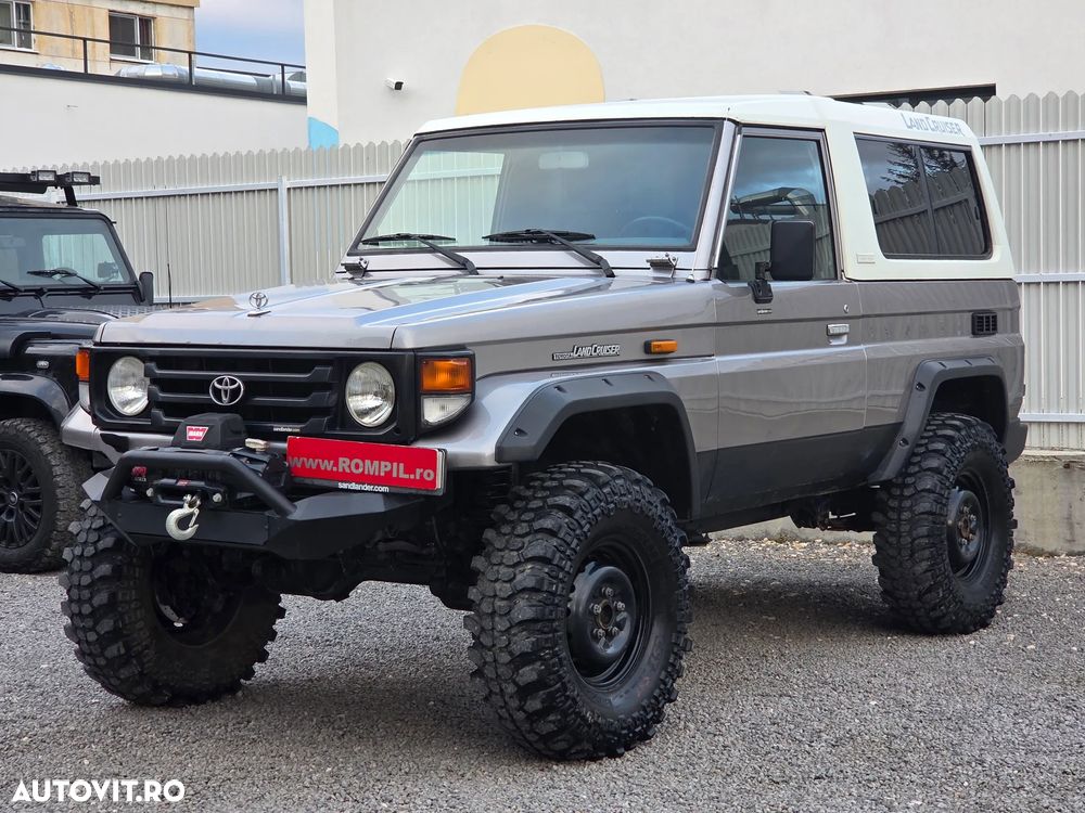 Toyota Land Cruiser - 3