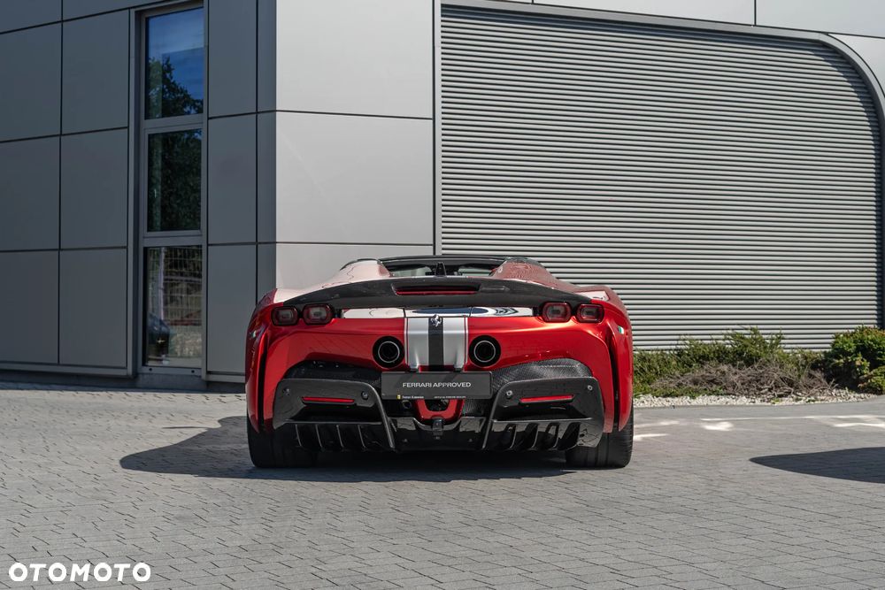 Ferrari SF90 Spider - 5