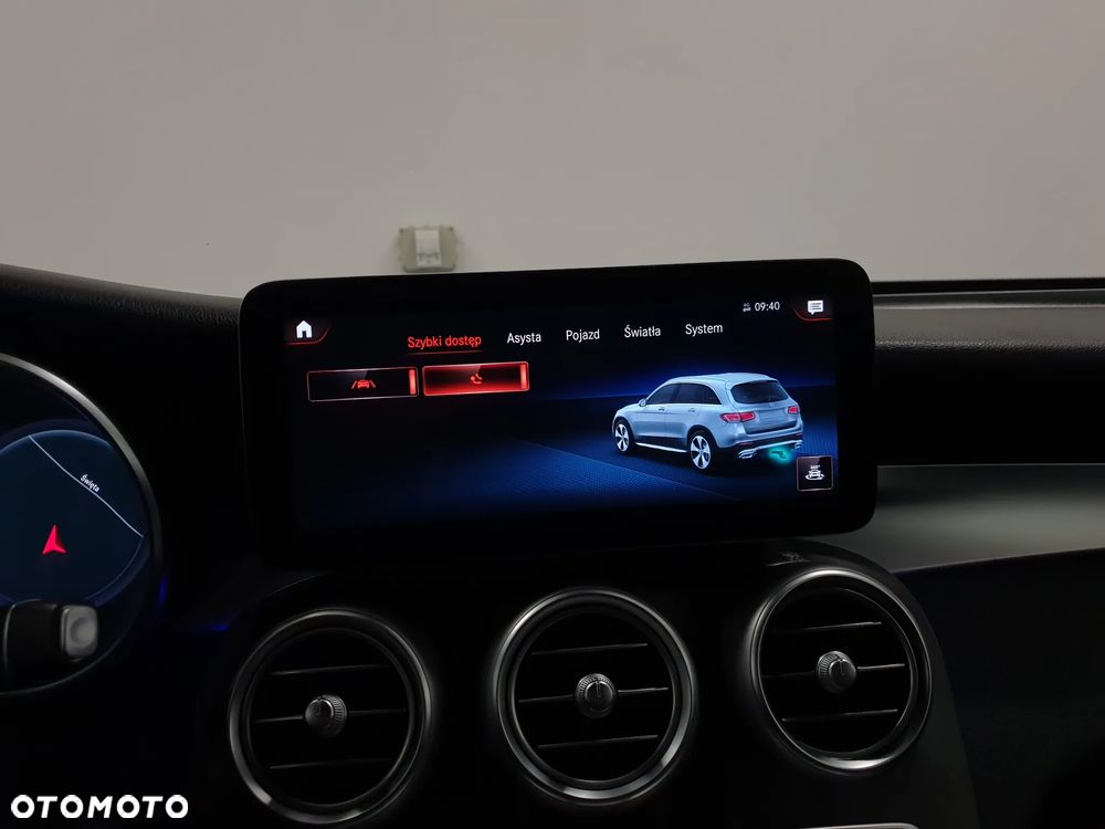 Mercedes-Benz GLC - 22
