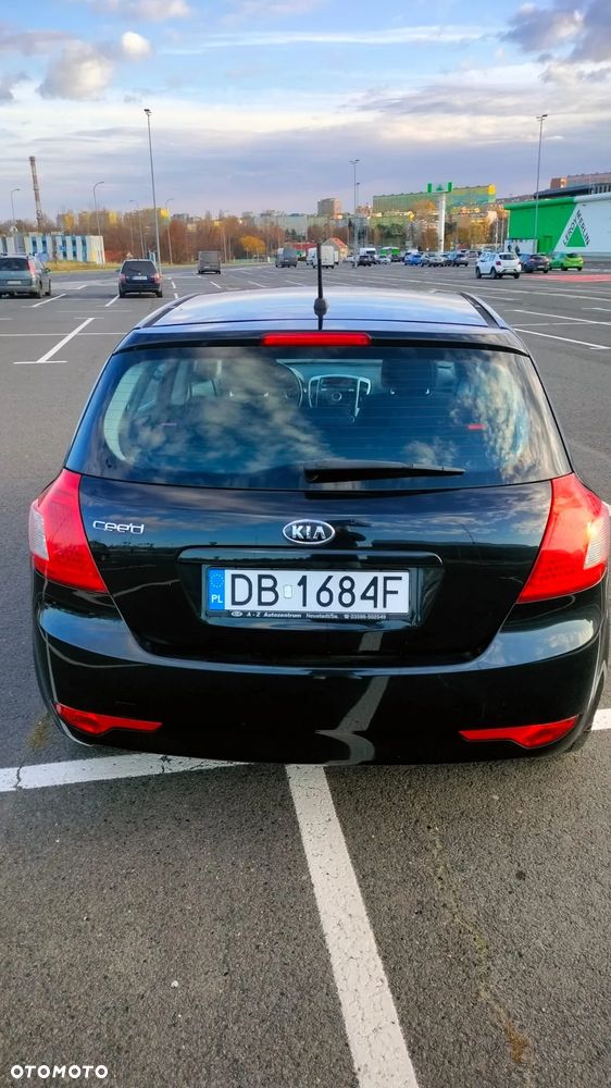 Kia Ceed - 3