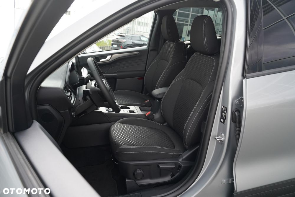 Ford Kuga 2.5 FHEV FWD Titanium - 12