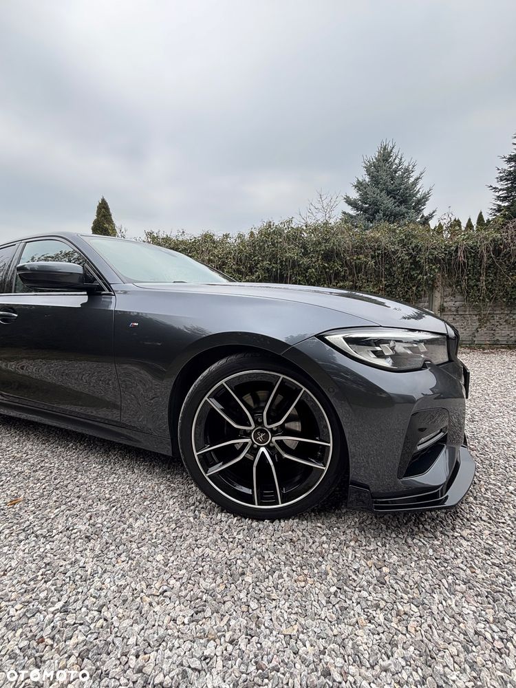 BMW Seria 3 320i - 2