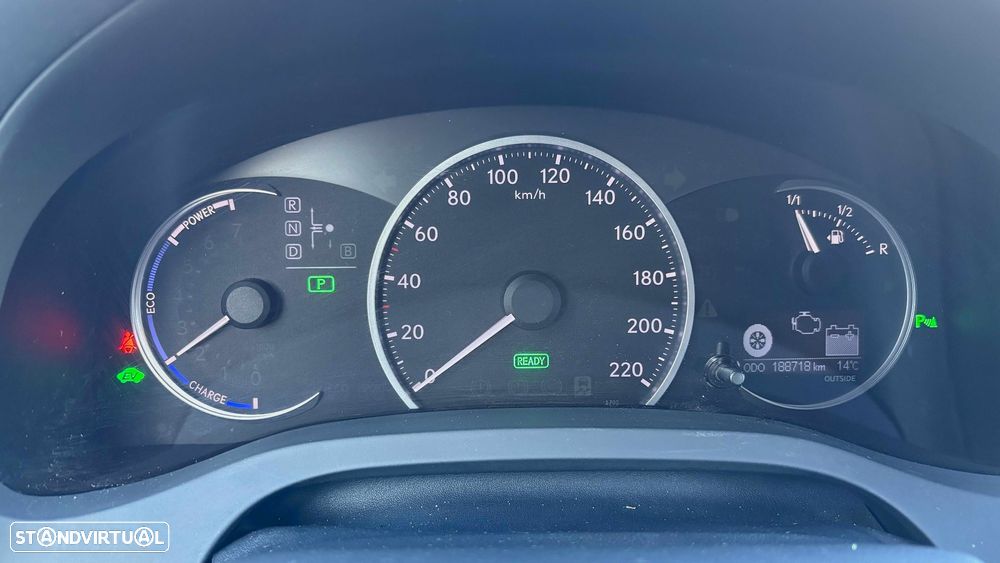 Lexus CT 200h 06 P.Convenience - 12