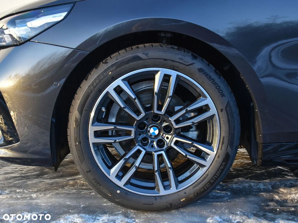 BMW Seria 5 520d xDrive - 24