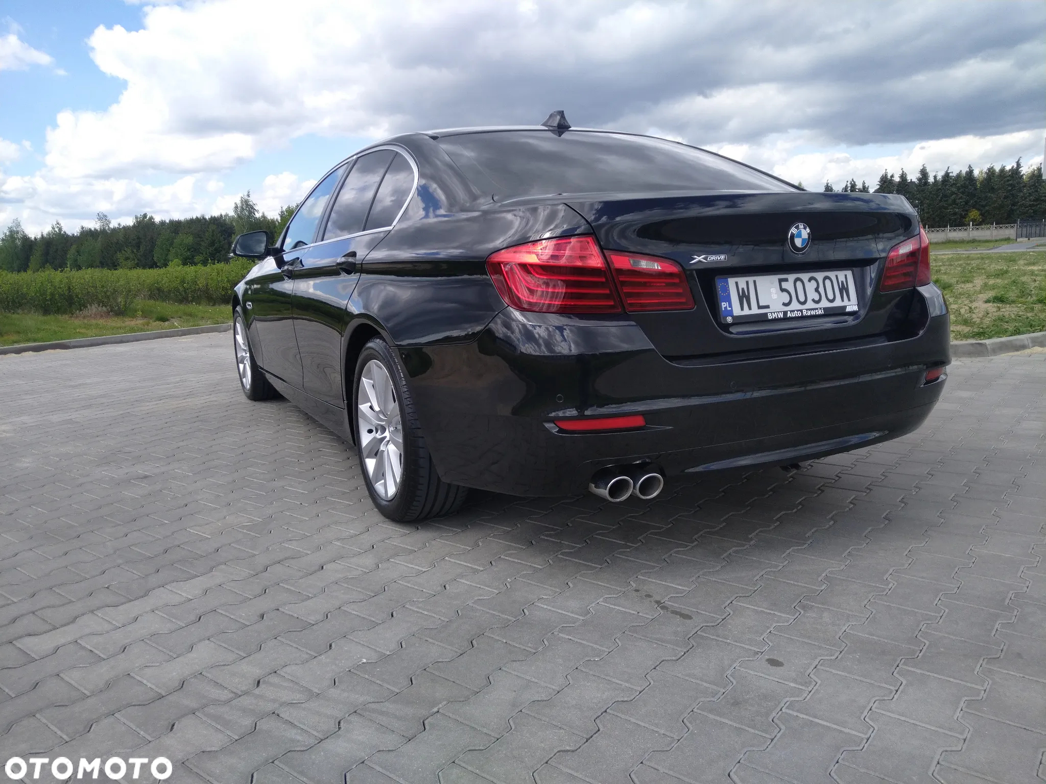 BMW Seria 5 520d xDrive - 15