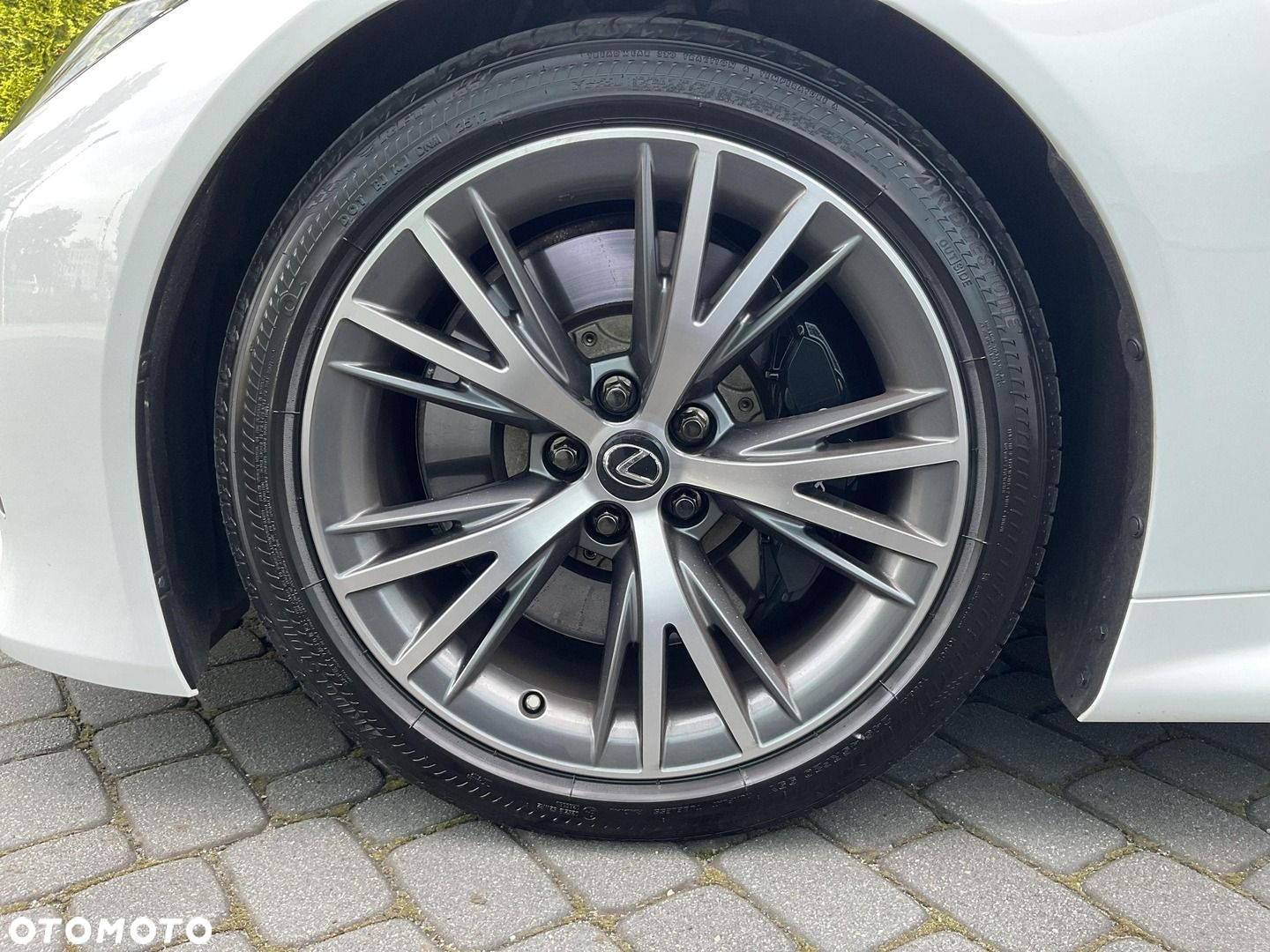 Lexus LC - 35
