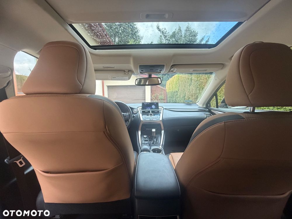 Lexus NX 200t AWD - 4