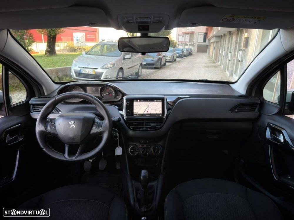 Peugeot 208 1.2 PureTech Style - 5