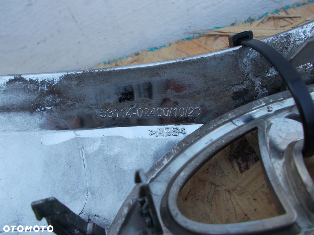 TOYOTA COROLLA E16 LIFT GRILL CHROM ATRAPA 53114-02400 - 3