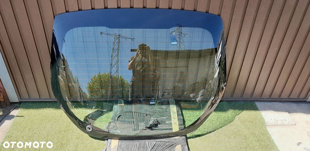 Renault Laguna III HB szyba tyl tylna w klape