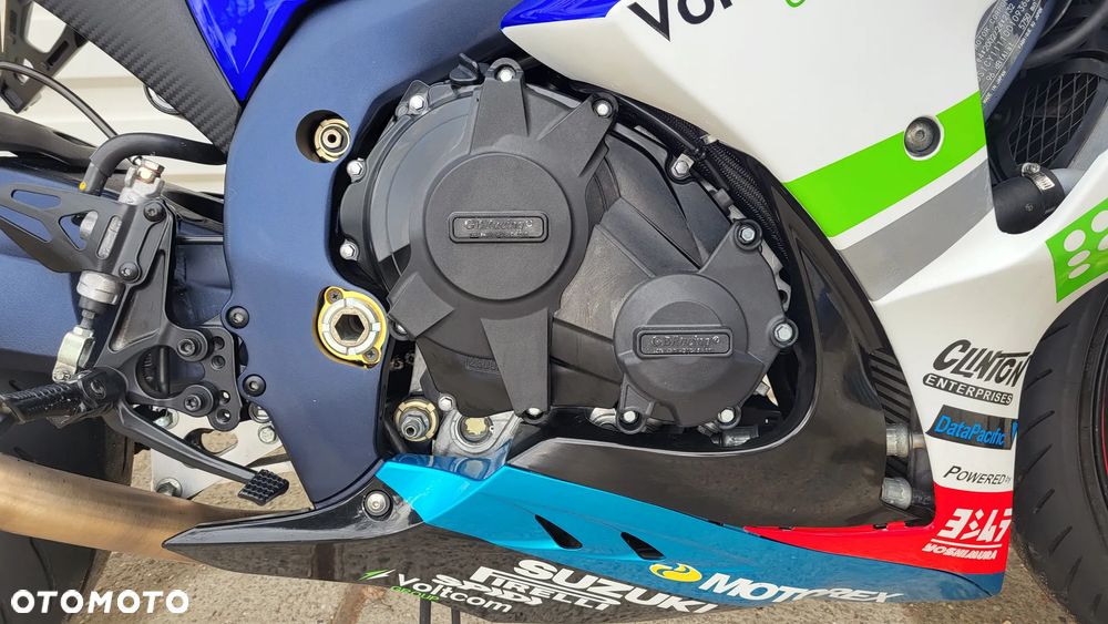 Suzuki GSX-R - 6