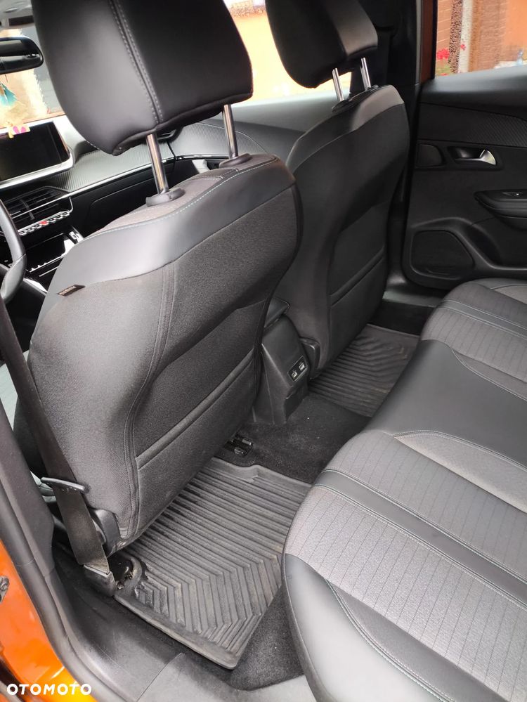 Peugeot 2008 1.2 PureTech Allure S&S - 23