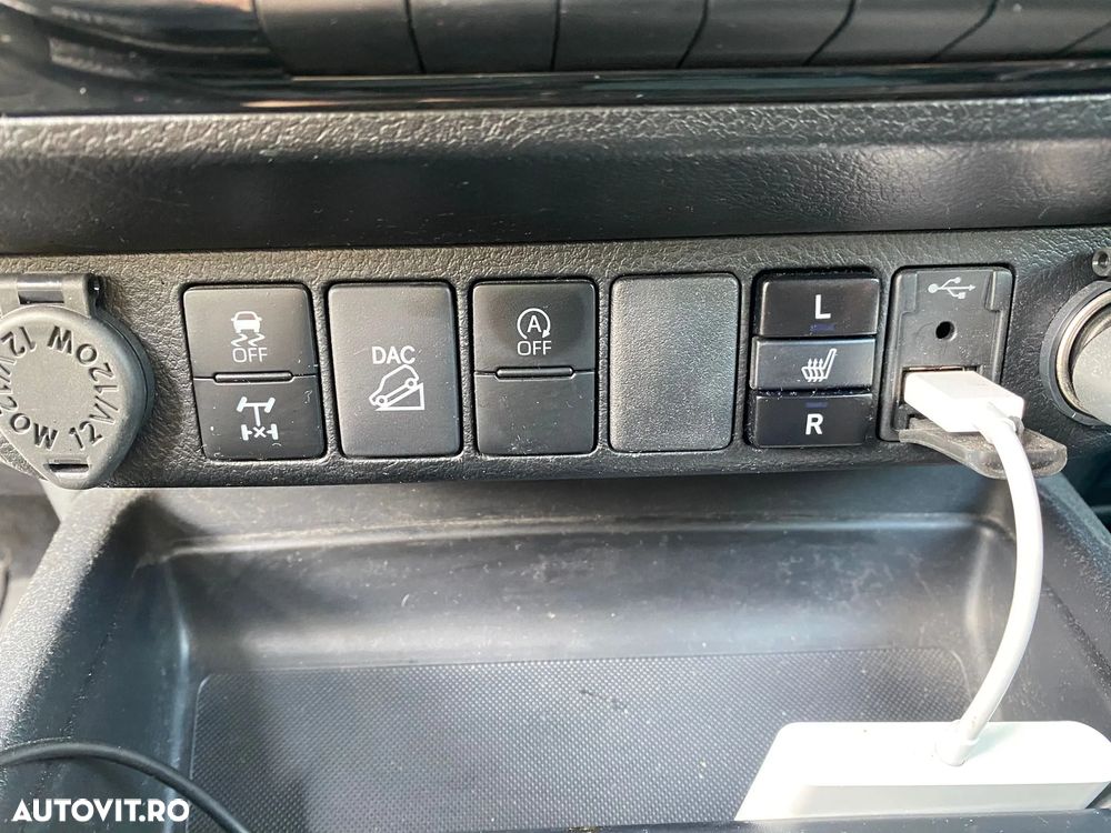 Toyota Hilux 2.8D 204CP 4x4 Double Cab AT Invincible - 20