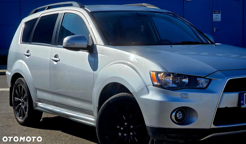 Mitsubishi Outlander - 3