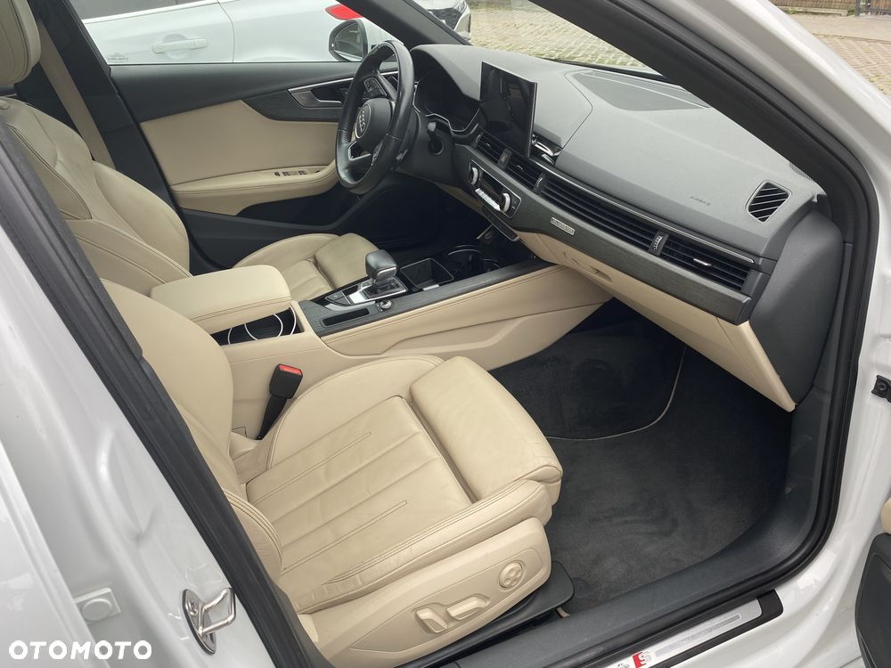 Audi A4 Limousine 45 TFSI Quattro S tronic - 16