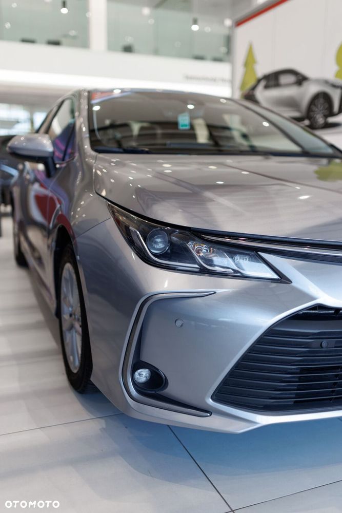 Toyota Corolla - 12