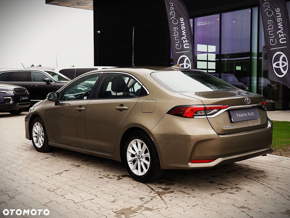 Toyota Corolla - 5