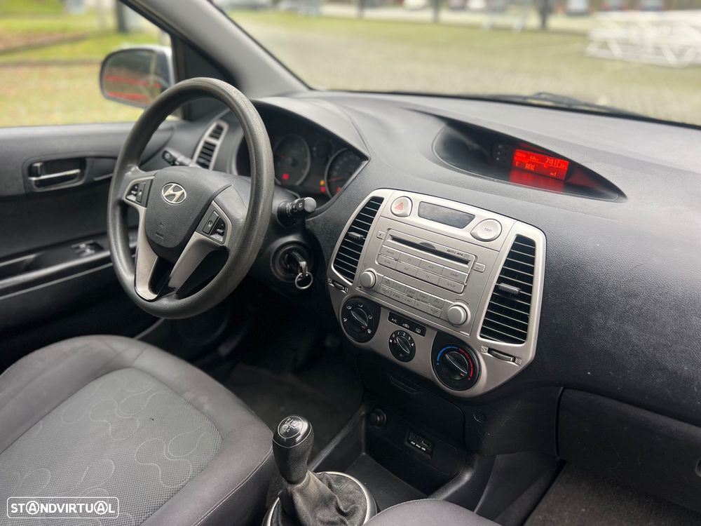 Hyundai i20 1.4 CRDI Comfort - 9