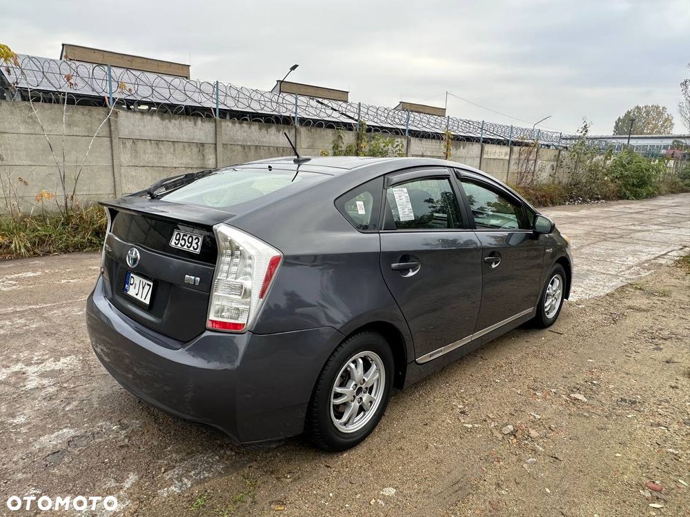 Toyota Prius 1.8 HSD Active - 6