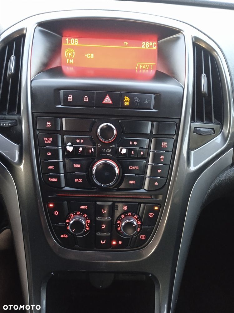 Opel Astra 1.4 T Cosmo - 13