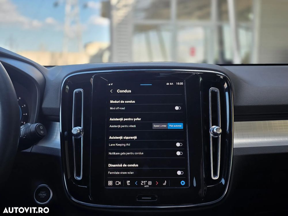 Volvo XC 40 B4 AT8 AWD Mild Hybrid Inscription - 25