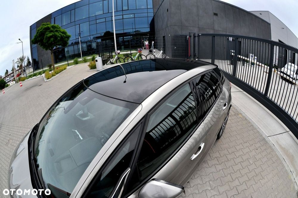 Citroën DS5 HDi 165 SportChic - 14