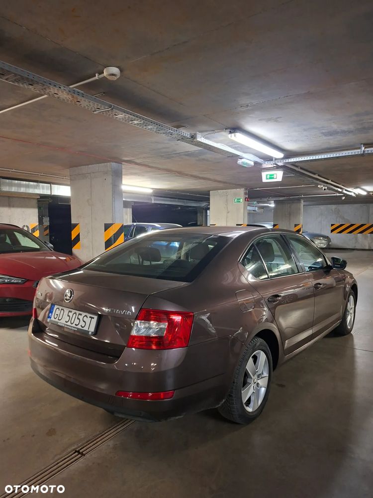 Skoda Octavia 1.4 TSI Ambition - 4