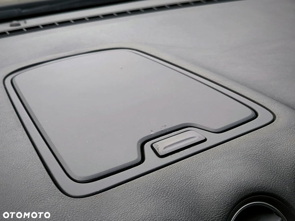 Ford Galaxy 2.0 TDCi Titanium - 28