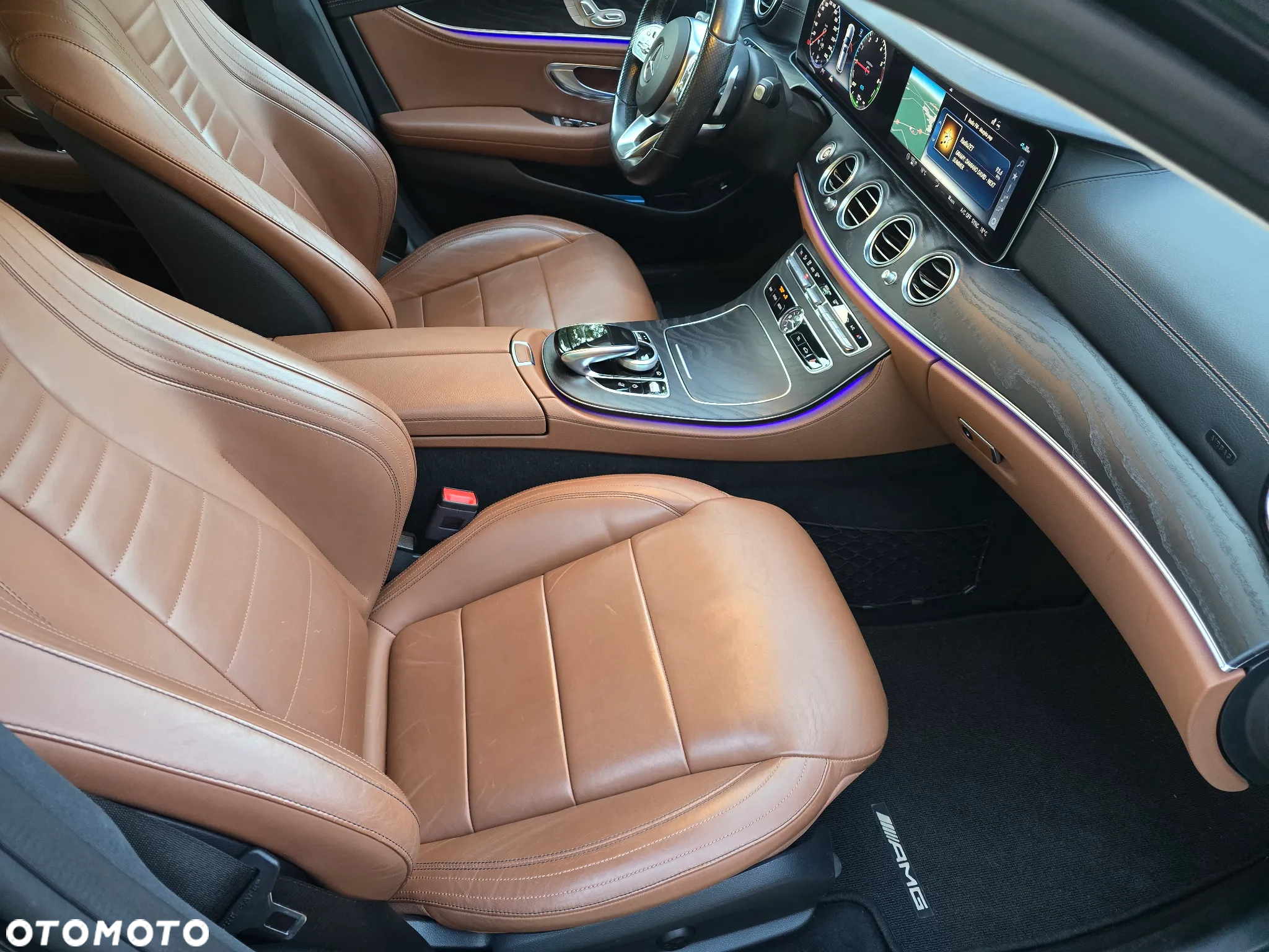 Mercedes-Benz Klasa E 300 de AMG - 28