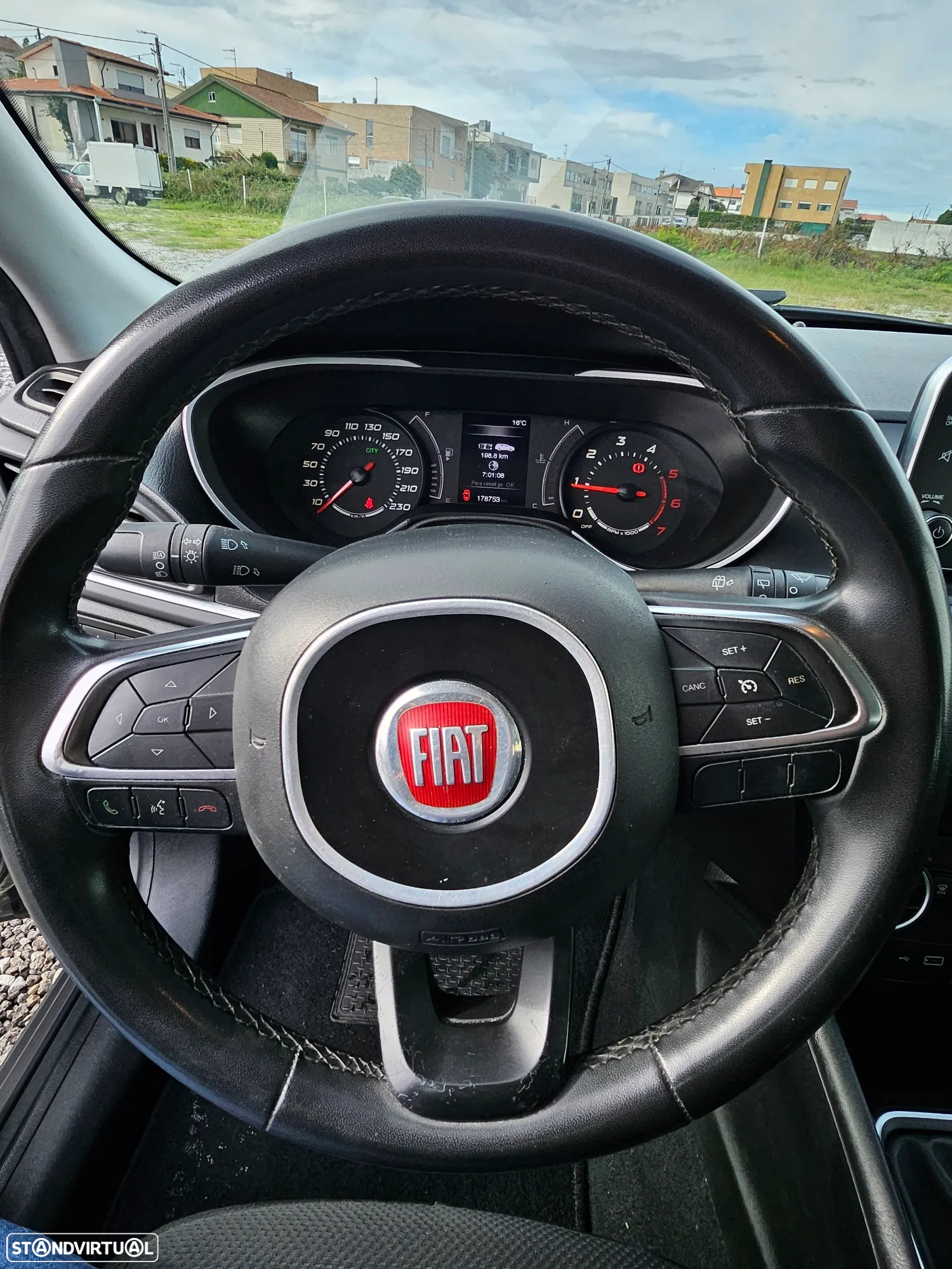 Fiat Tipo Station Wagon 1.3 M-Jet Lounge Tech J17 - 10