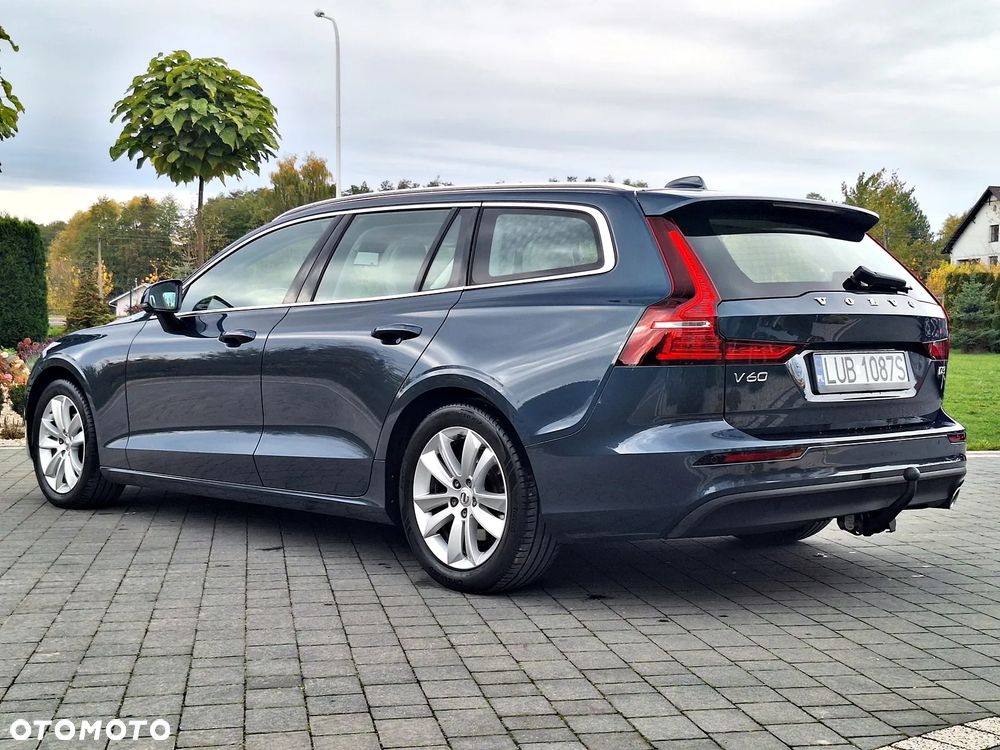 Volvo V60 D3 Momentum Core - 12